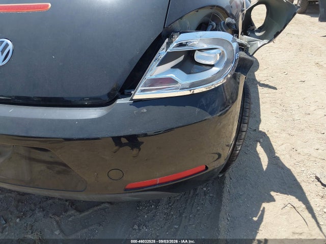 46032528 :رقم المزاد ، 3VWF17AT4FM603321 vin ، 2015 Volkswagen Beetle Coupe 1.8t Fleet Edition مزاد بيع