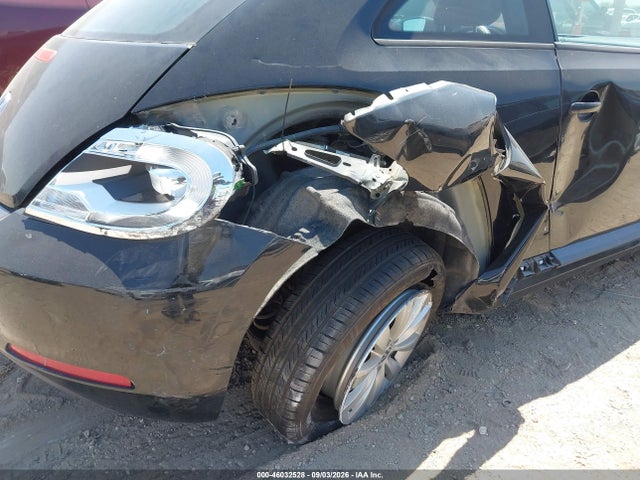 46032528 :رقم المزاد ، 3VWF17AT4FM603321 vin ، 2015 Volkswagen Beetle Coupe 1.8t Fleet Edition مزاد بيع