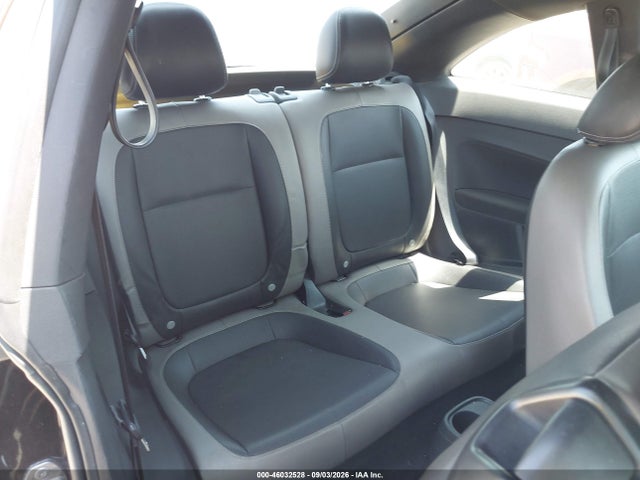 46032528 :رقم المزاد ، 3VWF17AT4FM603321 vin ، 2015 Volkswagen Beetle Coupe 1.8t Fleet Edition مزاد بيع