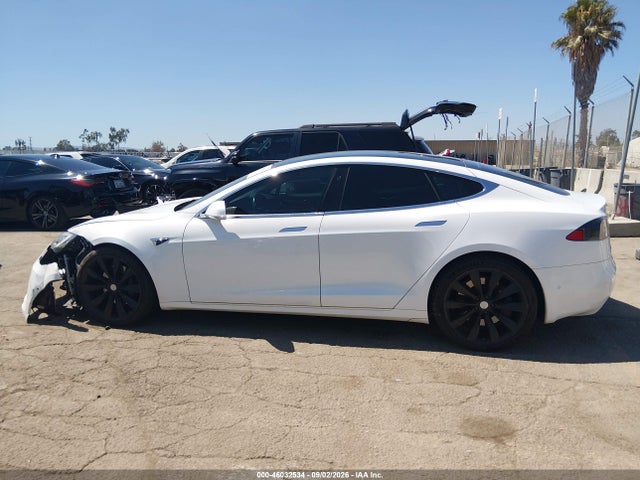 Продажа на аукционе авто 2018 Tesla Model S 100d/75d/p100d, vin: 5YJSA1E2XJF273035, номер лота: 46032534