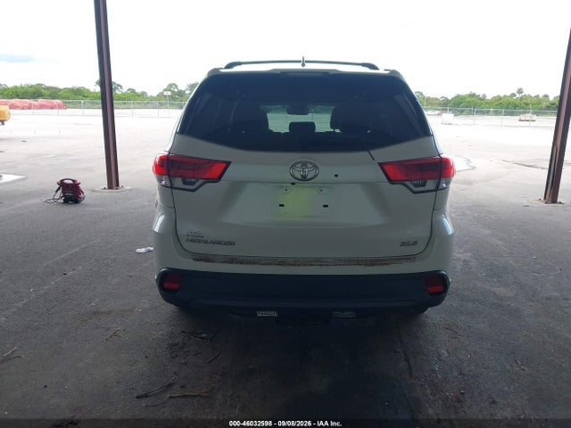 46032598 :رقم المزاد ، 5TDKZRFH0KS563534 vin ، 2019 Toyota Highlander Xle مزاد بيع