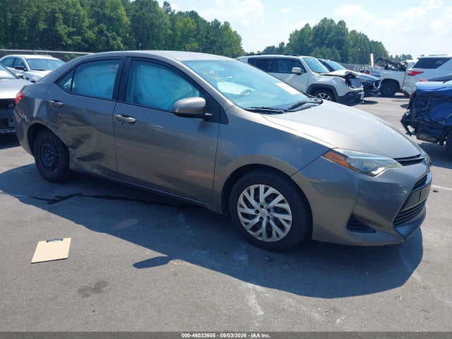 46032605 :رقم المزاد ، 2T1BURHE1HC751286 vin ، 2017 Toyota Corolla Le مزاد بيع