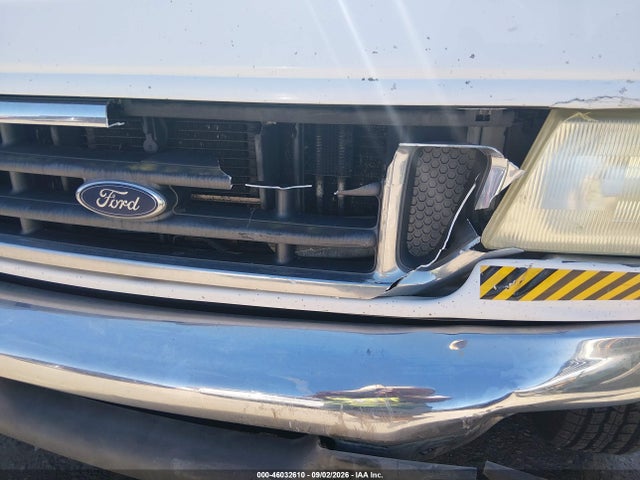 46032610 :رقم المزاد ، 1FDPE24L83HA15962 vin ، 2003 Ford E-250 Recreational مزاد بيع