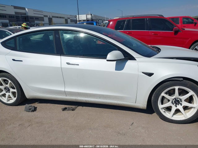 Tesla Model 3 Rear-wheel Drive 2023 5YJ3E1EA6PF433596 Image 13