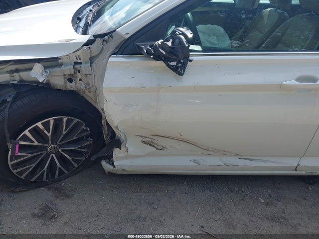 2020 Volkswagen Jetta 1.4t R-line/1.4t S/1.4t Se მანქანა იყიდება აუქციონზე, vin: 3VWCB7BU9LM053553, აუქციონის ნომერი: 46032656