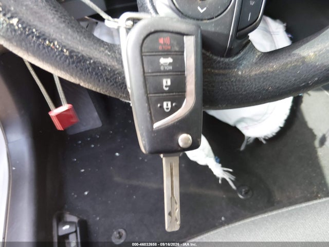 5YFB4MDE4SP267466 Toyota COROLLA LE