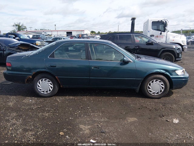 46032678 :رقم المزاد ، 4T1BG22K5VU786887 vin ، 1997 Toyota Camry Le مزاد بيع