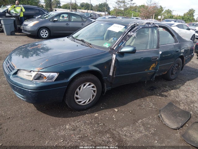 46032678 :رقم المزاد ، 4T1BG22K5VU786887 vin ، 1997 Toyota Camry Le مزاد بيع