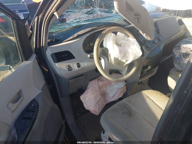 46032750 :رقم المزاد ، 5TDZK3DC2CS248937 vin ، 2012 Toyota Sienna Base V6 7 Passenger مزاد بيع