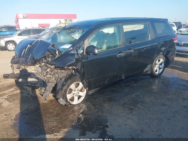 46032750 :رقم المزاد ، 5TDZK3DC2CS248937 vin ، 2012 Toyota Sienna Base V6 7 Passenger مزاد بيع