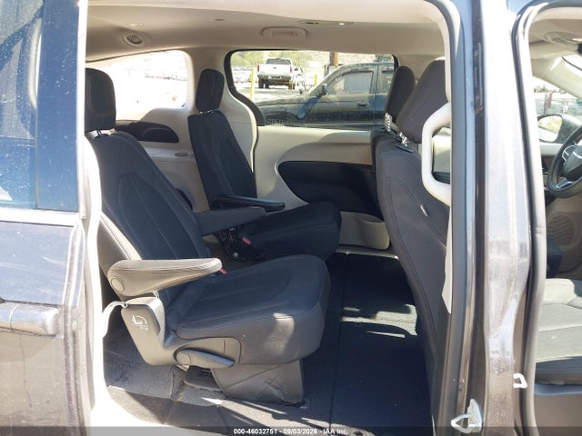 Продаж на аукціоні авто 2019 Chrysler Pacifica Touring, vin: 2C4RC1DG7KR626536, номер лоту: 46032751