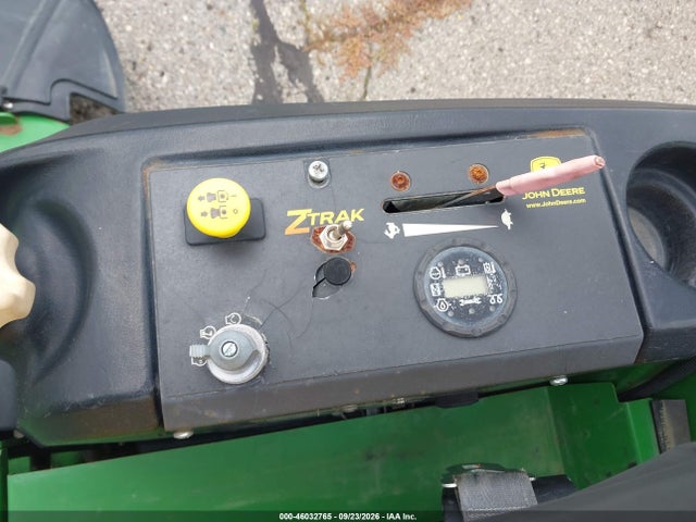 46032765 :رقم المزاد ، 1TC997SCLDF080618 vin ، 2004 John Derre Zero-turn Mowe 997sc3.072 Sd مزاد بيع