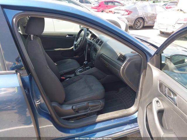 Продаж на аукціоні авто 2015 Volkswagen Jetta 2.0l S, vin: 3VW2K7AJ0FM315533, номер лоту: 46032769
