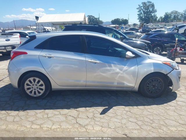 Продаж на аукціоні авто 2017 Hyundai Elantra Gt, vin: KMHD35LH8HU378705, номер лоту: 46032772