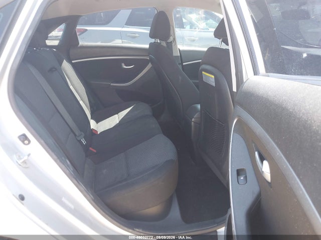 Продаж на аукціоні авто 2017 Hyundai Elantra Gt, vin: KMHD35LH8HU378705, номер лоту: 46032772