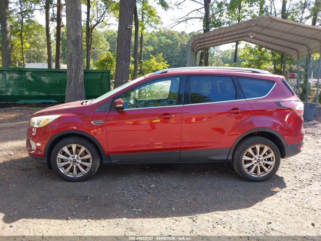 46032783 :رقم المزاد ، 1FMCU0J93HUA89318 vin ، 2017 Ford Escape Titanium مزاد بيع
