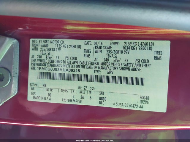 46032783 :رقم المزاد ، 1FMCU0J93HUA89318 vin ، 2017 Ford Escape Titanium مزاد بيع