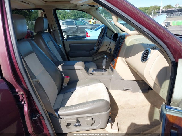 2006 Ford Explorer Eddie Bauer მანქანა იყიდება აუქციონზე, vin: 1FMEU74876UA05194, აუქციონის ნომერი: 46032800