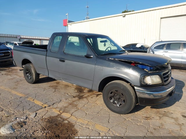 46032815 :رقم المزاد ، 1FTPX17L4YNB72367 vin ، 2000 Ford F-150 Lariat/work Series/xl/xlt مزاد بيع