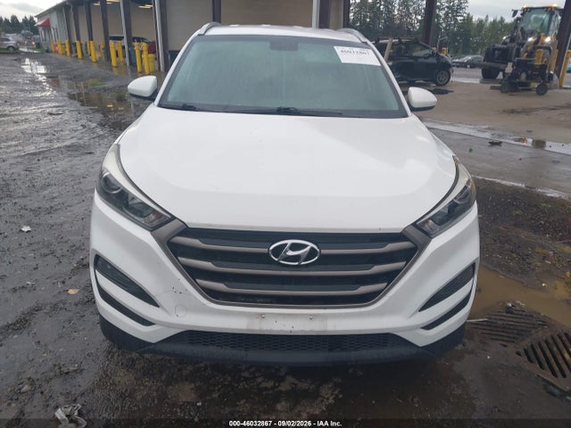 Продаж на аукціоні авто 2016 Hyundai Tucson Se, vin: KM8J33A45GU137951, номер лоту: 46032867