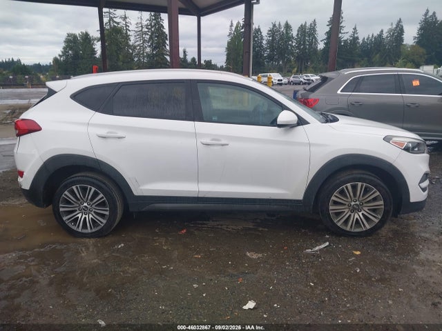 Продаж на аукціоні авто 2016 Hyundai Tucson Se, vin: KM8J33A45GU137951, номер лоту: 46032867