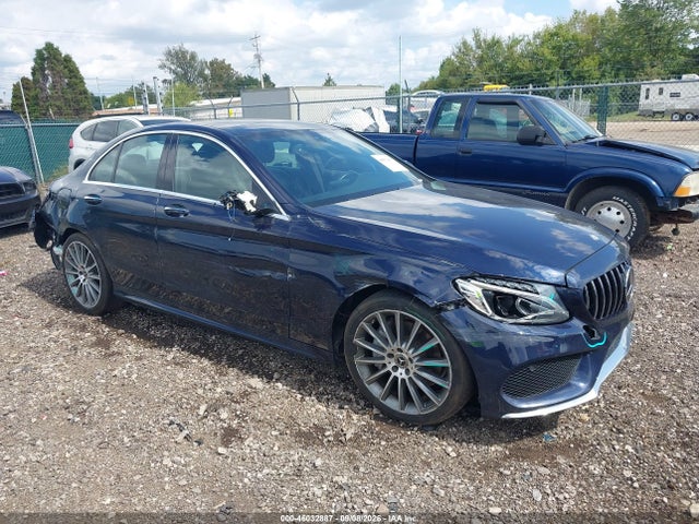 2017 Mercedes-benz C 300 Sport 4matic მანქანა იყიდება აუქციონზე, vin: 55SWF4KB6HU216123, აუქციონის ნომერი: 46032887