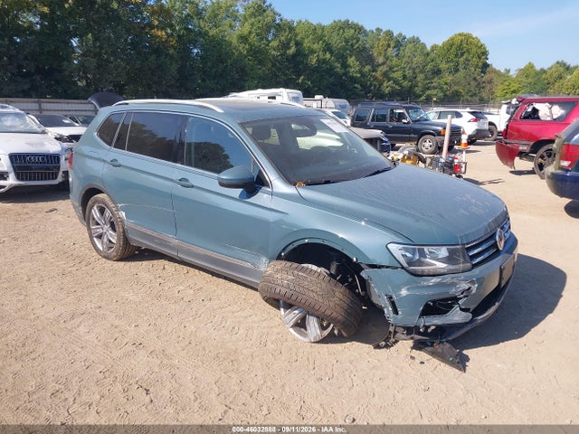 46032888 :رقم المزاد ، 3VV2B7AX6MM061218 vin ، 2021 Volkswagen Tiguan 2.0t Se/2.0t Se R-line Black/2.0t Sel مزاد بيع