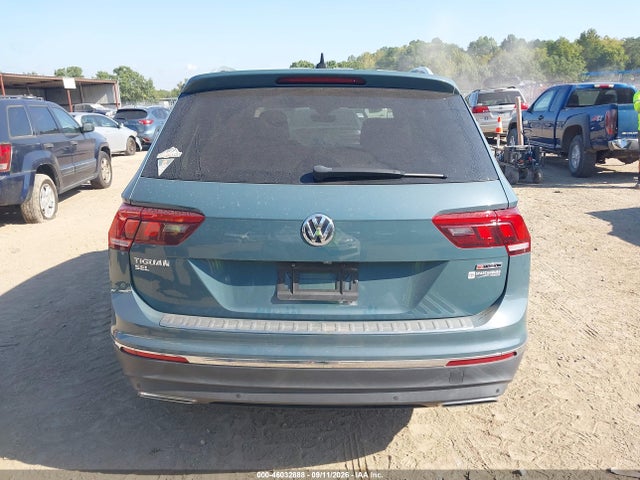 46032888 :رقم المزاد ، 3VV2B7AX6MM061218 vin ، 2021 Volkswagen Tiguan 2.0t Se/2.0t Se R-line Black/2.0t Sel مزاد بيع