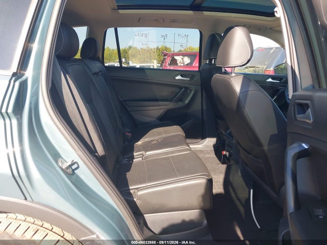 46032888 :رقم المزاد ، 3VV2B7AX6MM061218 vin ، 2021 Volkswagen Tiguan 2.0t Se/2.0t Se R-line Black/2.0t Sel مزاد بيع