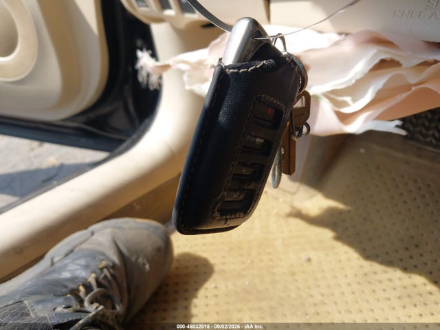 46032918 :رقم المزاد ، JTHBK1GGXF2170826 vin ، 2015 Lexus Es 350 مزاد بيع