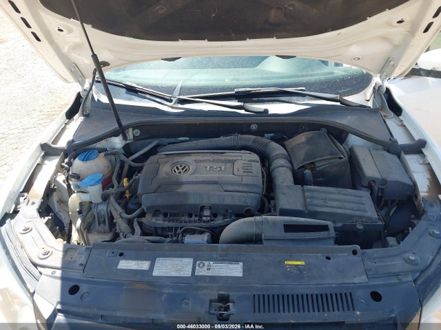 1VWBS7A36FC021654 Volkswagen Passat 1.8t Se