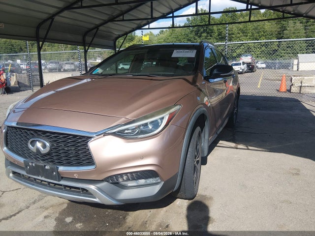 46033055 :رقم المزاد ، SJKCH5CR0HA020085 vin ، 2017 Infiniti Qx30 Premium مزاد بيع