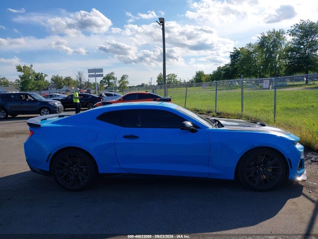 Продажа на аукционе авто 2018 Chevrolet Camaro Zl1, vin: 1G1FK1R64J0137650, номер лота: 46033098