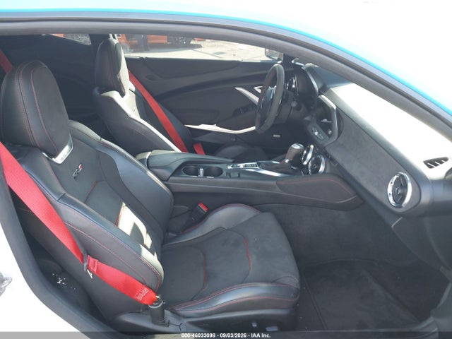 Продажа на аукционе авто 2018 Chevrolet Camaro Zl1, vin: 1G1FK1R64J0137650, номер лота: 46033098