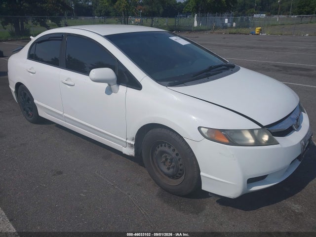 46033102 :رقم المزاد ، 19XFA4F54AE000402 vin ، 2010 Honda Civic Gx مزاد بيع