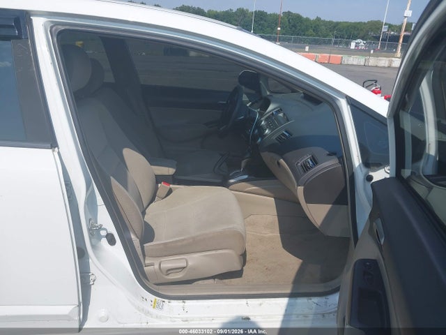 46033102 :رقم المزاد ، 19XFA4F54AE000402 vin ، 2010 Honda Civic Gx مزاد بيع