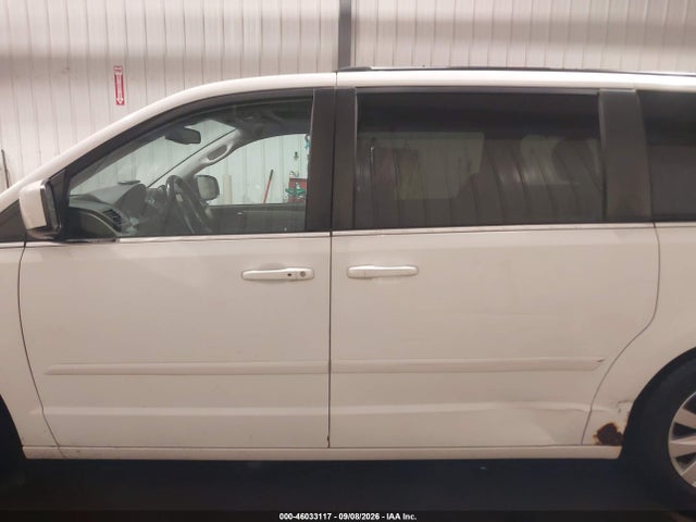 46033117 :رقم المزاد ، 2C4RVACG3CR120571 vin ، 2012 Volkswagen Routan Sel مزاد بيع