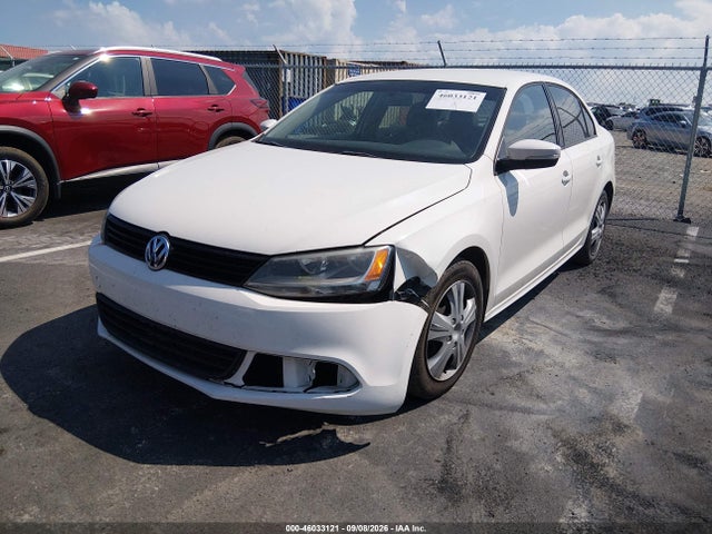 46033121 :رقم المزاد ، 3VWDX7AJ0CM110736 vin ، 2012 Volkswagen Jetta 2.5l Se مزاد بيع