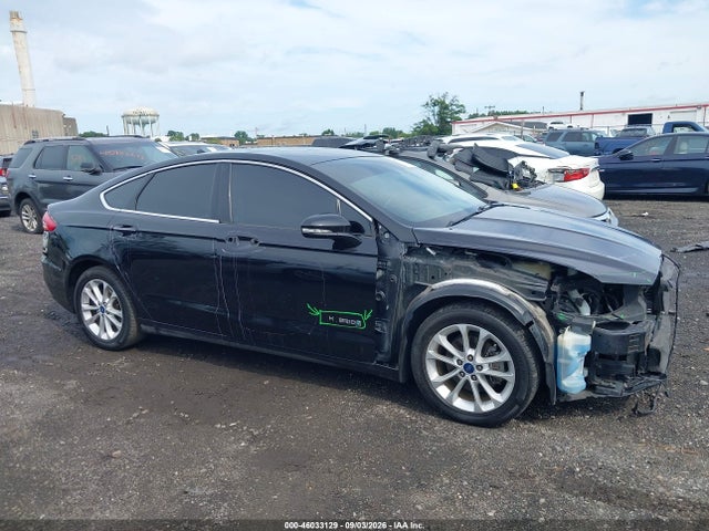 Продажа на аукционе авто 2019 Ford Fusion Hybrid Sel, vin: 3FA6P0MU3KR126008, номер лота: 46033129