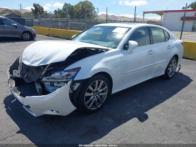 Lexus GS 350 2015 JTHBE1BL2FA007086 Image 2