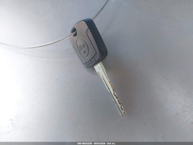 46033200 :رقم المزاد ، 1FAHP3GN3AW229844 vin ، 2010 Ford Focus Ses مزاد بيع