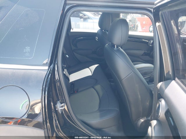 Mini Hardtop Cooper 2021 WMWXU7C02M2P48490 Image 8