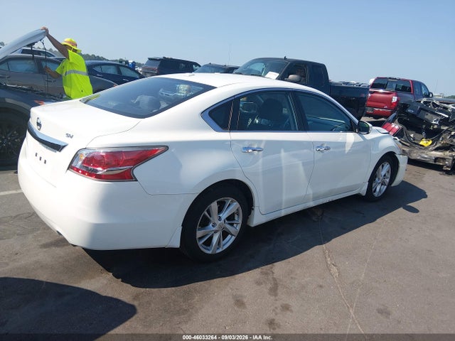 2015 Nissan Altima 2.5 Sv მანქანა იყიდება აუქციონზე, vin: 1N4AL3AP6FC417015, აუქციონის ნომერი: 46033264