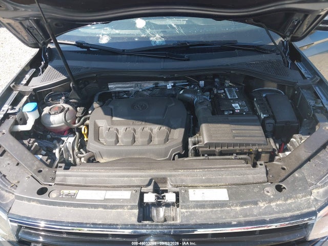 Продаж на аукціоні авто 2022 Volkswagen Tiguan 2.0t Se R-line Black, vin: 3VV8B7AX0NM156014, номер лоту: 46033265