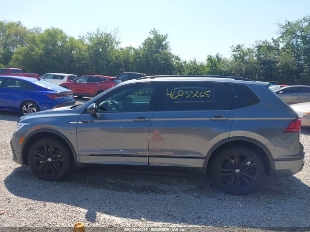 Продаж на аукціоні авто 2022 Volkswagen Tiguan 2.0t Se R-line Black, vin: 3VV8B7AX0NM156014, номер лоту: 46033265