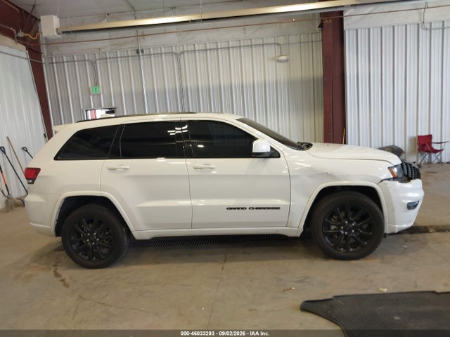 1C4RJFAG7JC492027 Jeep Grand Cherokee Altitude 4x4