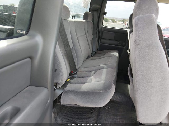 46033304 :رقم المزاد ، 2GTEC19V431298711 vin ، 2003 Gmc Sierra 1500 Sle مزاد بيع