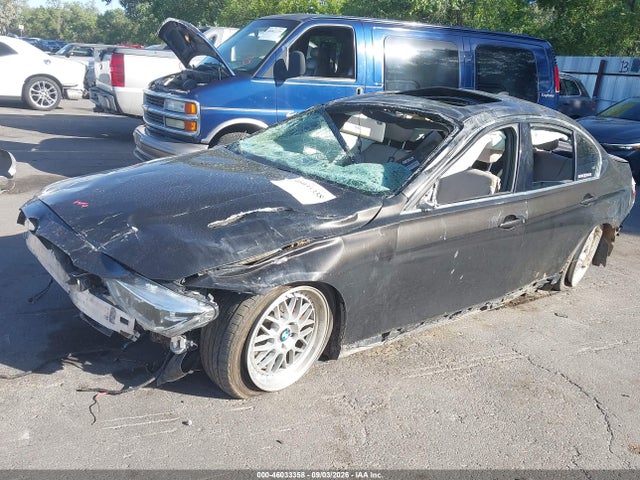 BMW 328i Xdrive 2016 WBA8E3G54GNT78632 Image 2