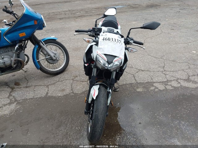 46033377 :رقم المزاد ، ML5EREK12NDA56999 vin ، 2022 Kawasaki Er650 K مزاد بيع