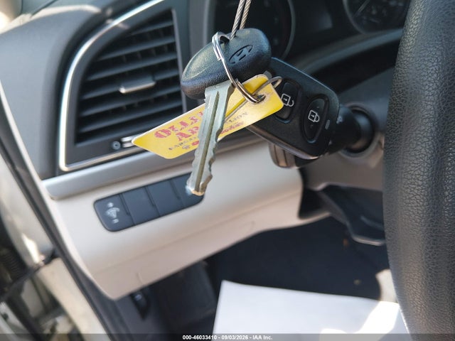 46033410 :رقم المزاد ، 5NPD74LF8JH351568 vin ، 2018 Hyundai Elantra Se مزاد بيع